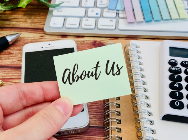 ABOUT USの文字列