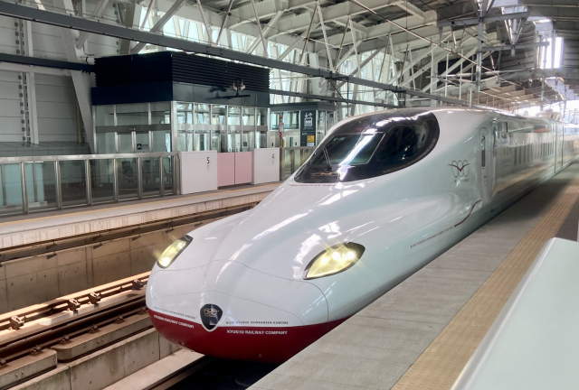 西九州新幹線の車体